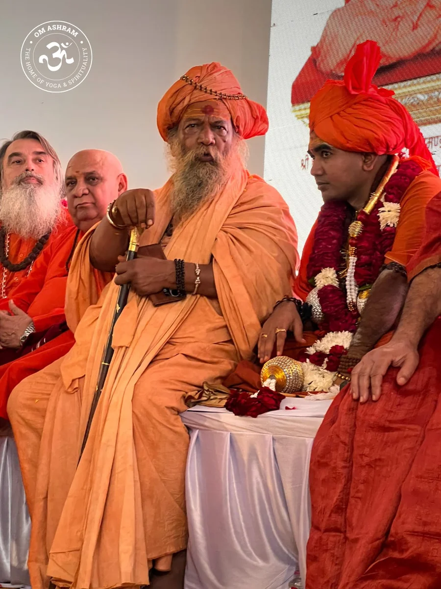 Acharya Swami Vishokanand Bharti Ji Maharaj with Mahamandaleshwar Swami Avatar Puri Ji Maharaj at OM Ashram Conference Center.